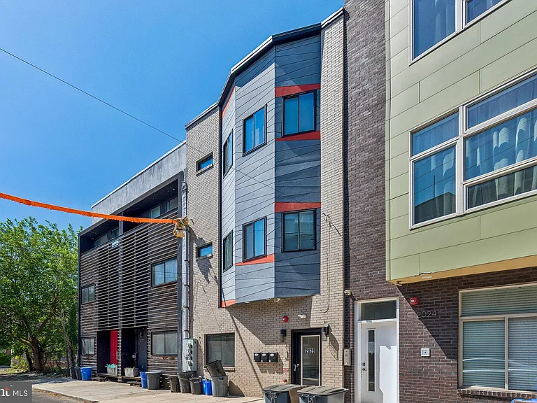 2028 E Fletcher St #1 — Photo 35