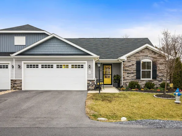 13 S Peak Dr, McGaheysville, VA 22840