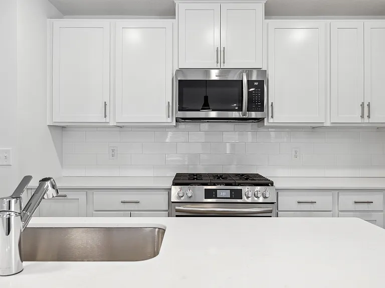 15014 Ferret St NW — Photo 5
