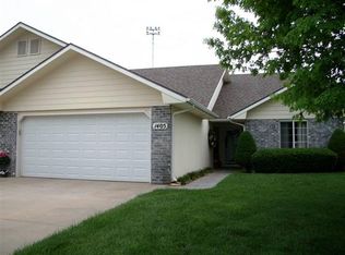 1405 Wood Bridge Ct, Hutchinson, KS 67502
