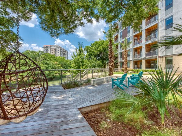 633 S Saint Marys St #1207