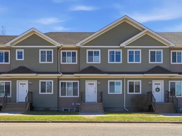 300 Queen St #7, Spruce Grove, AB T7X 2J1