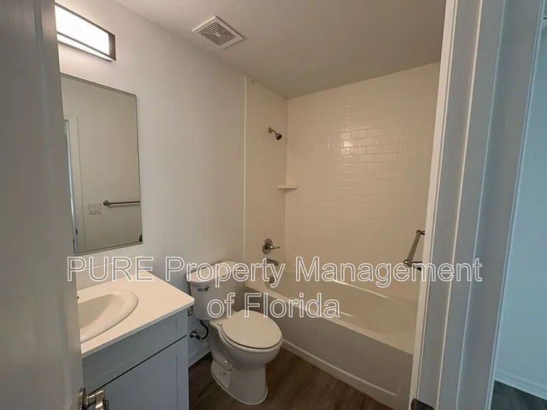 339 NE Sanchez Ave #103 — Photo 27
