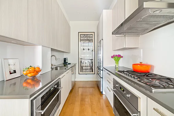 Sold by Compass | media 3
