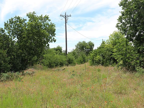 3rd image of 16756 E State Highway 6