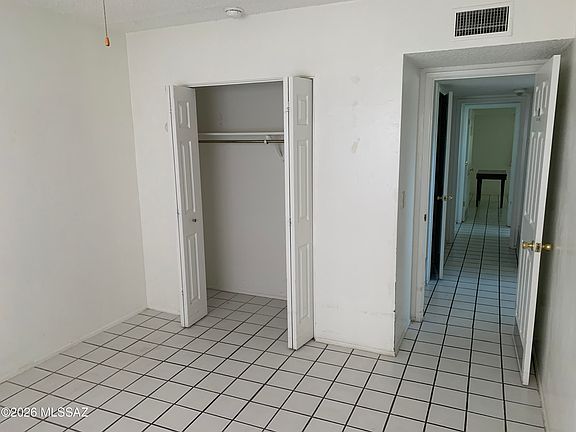 4th image of 955 N Larry Pl