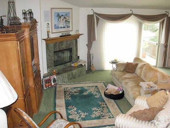 3rd image of 128-32 N Helix Ave