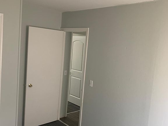3rd image of 1110 S Brotherton St