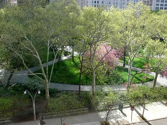 Sold by Sotheby's International Realty | media 6