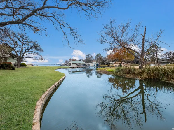 409 S Timberhill, Granite Shoals, TX 78654