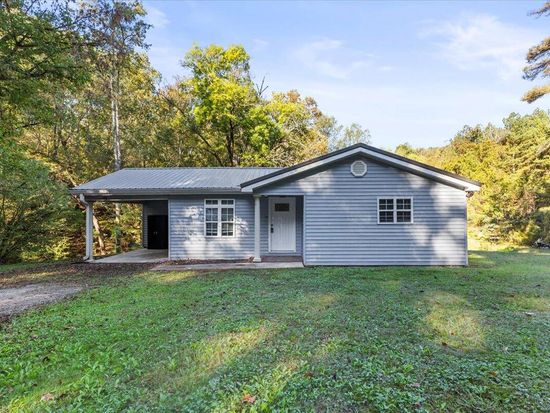 946 Old Cottonwood Mill Rd, Tunnel Hill, GA 30755