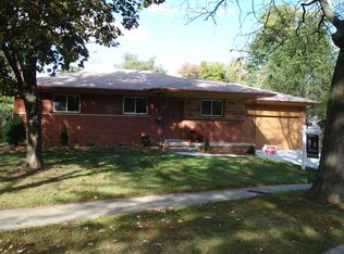 35810 Dover St, Livonia, MI 48150