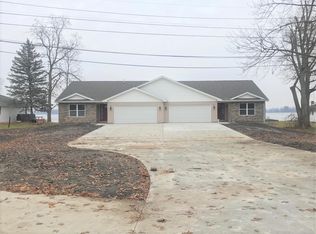 1813 Westside Rd, Rochester, IN 46975