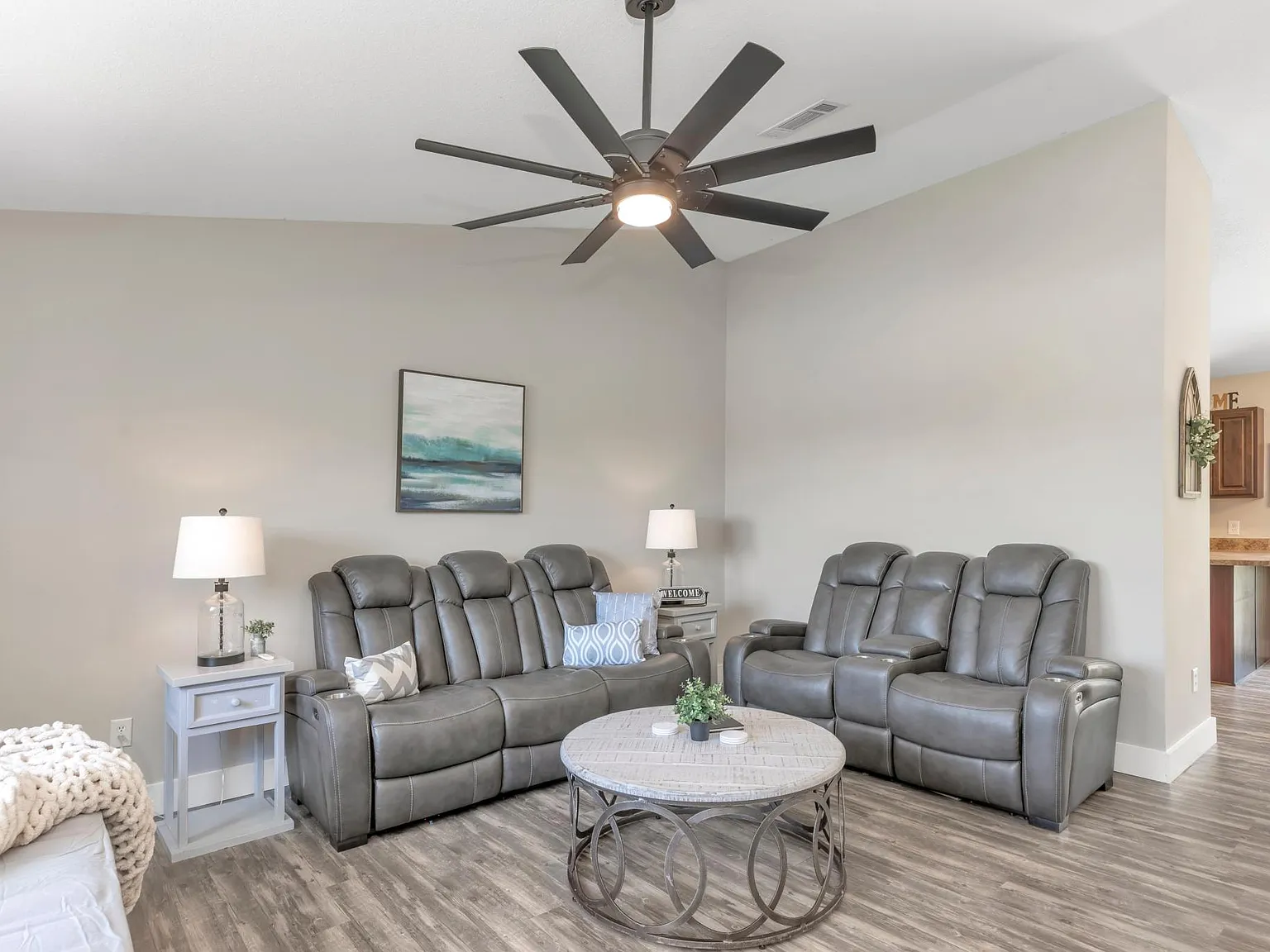 3 bed, 1500 sqft, $2,300 — Photo 3