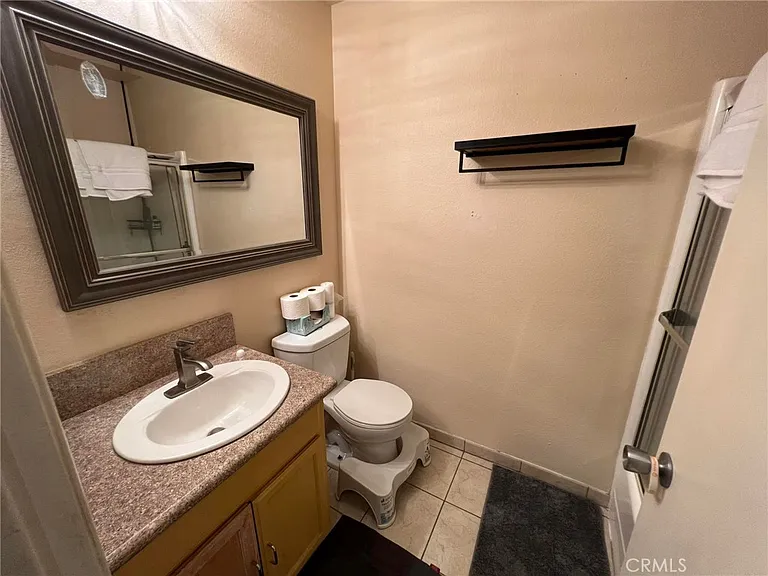 5325 Newcastle Ave #330 — Photo 11