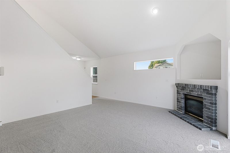 5th image of 19407 12th Avenue Ct E