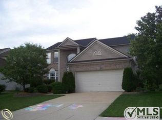 6195 Creekside Cir, Ypsilanti, MI 48197