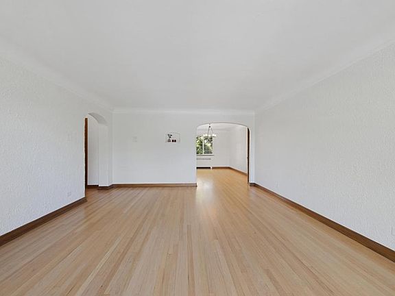 3rd image of 1401 Fairfax St APT 8
