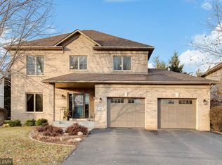 40 Ashbury Ct, Hudson, WI 54016