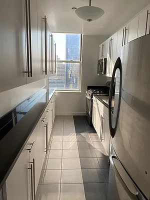 Rented by Oxford Property Group | media 13