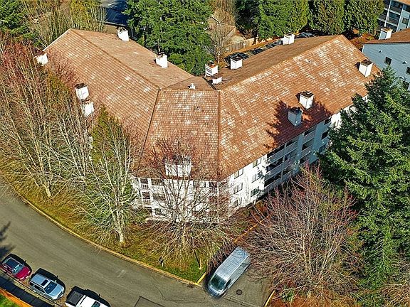 4th image of 700 N 160th St APT A114