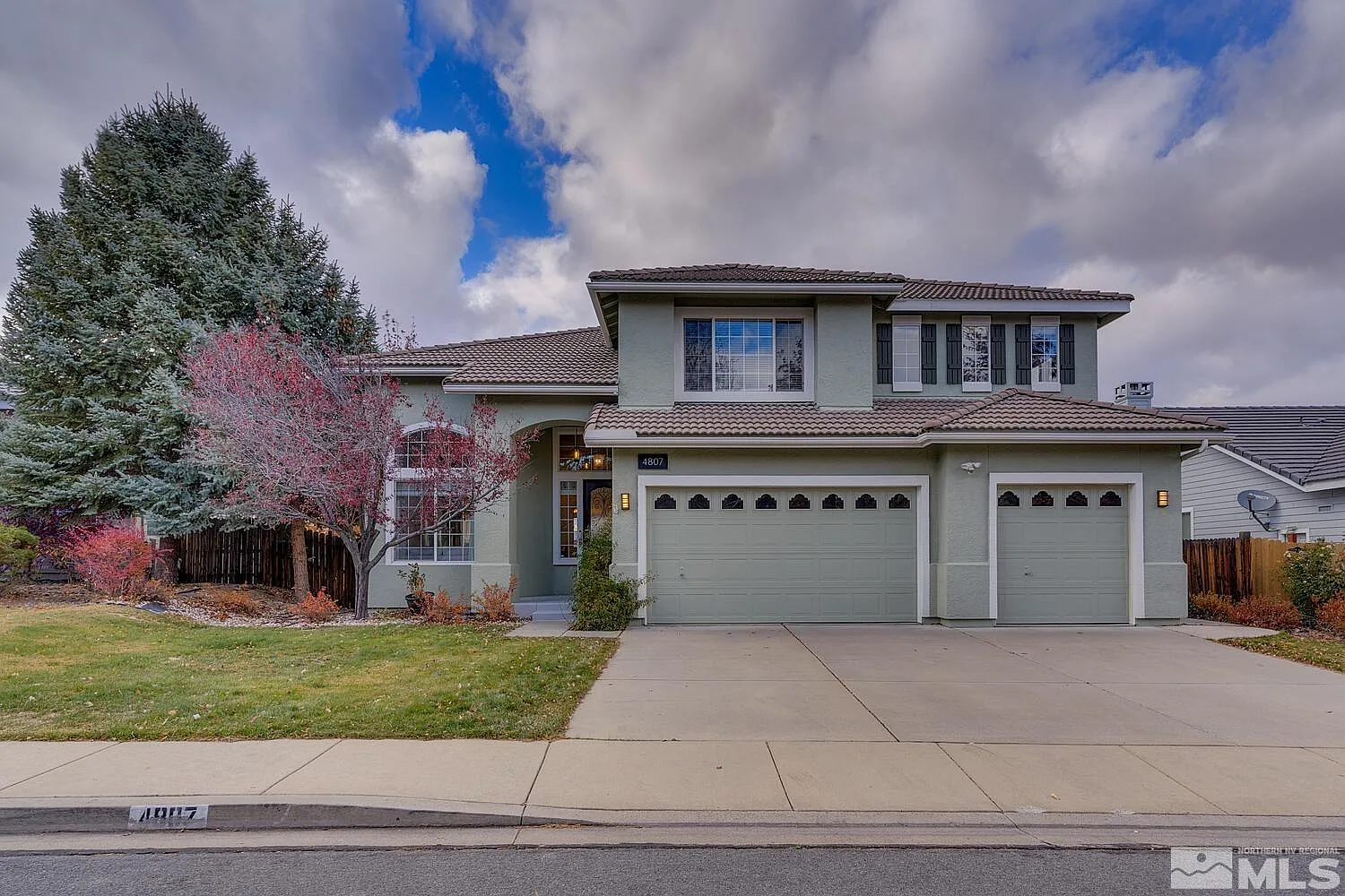 4807 Elkcreek Trl photo 1