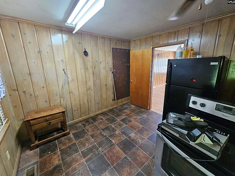 1509 Brennen Rd — Photo 7