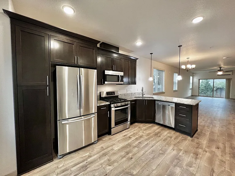 Edy Road Townhomes — Photo 21