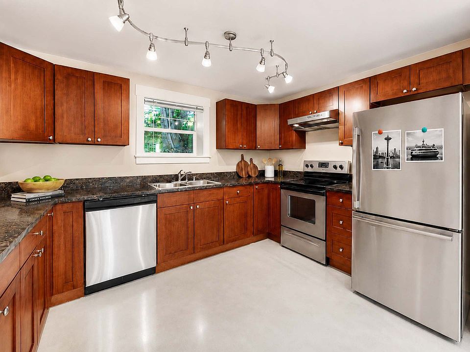 1st image of 1426 22nd Ave #3