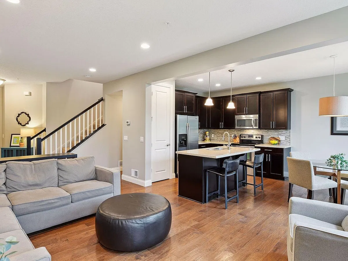 2 bed, 2.5 bath, 1571 sqft, $2,395 — Photo 4