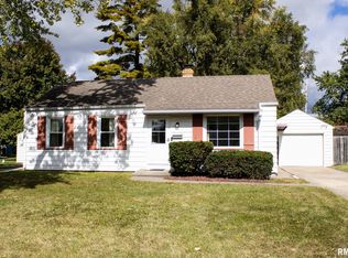 2223 W Overbrook Dr, Peoria, IL 61604