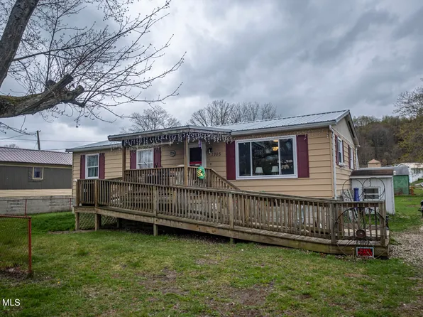 1705 Clarendon Ave, Hyde, PA 16843