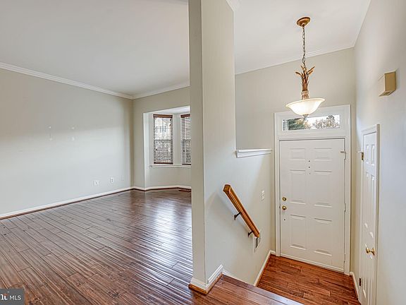 3rd image of 4273 Sleepy Lake Dr