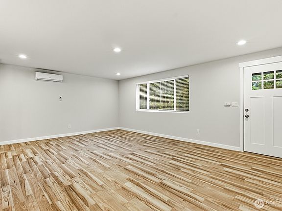 4th image of 11030 Tempo Lake Drive SE