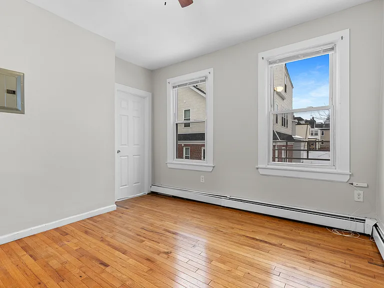 336 Madison Ave #2 — Photo 3