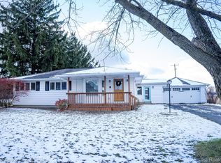 5735 Fowlerville Rd, Fowlerville, MI 48836