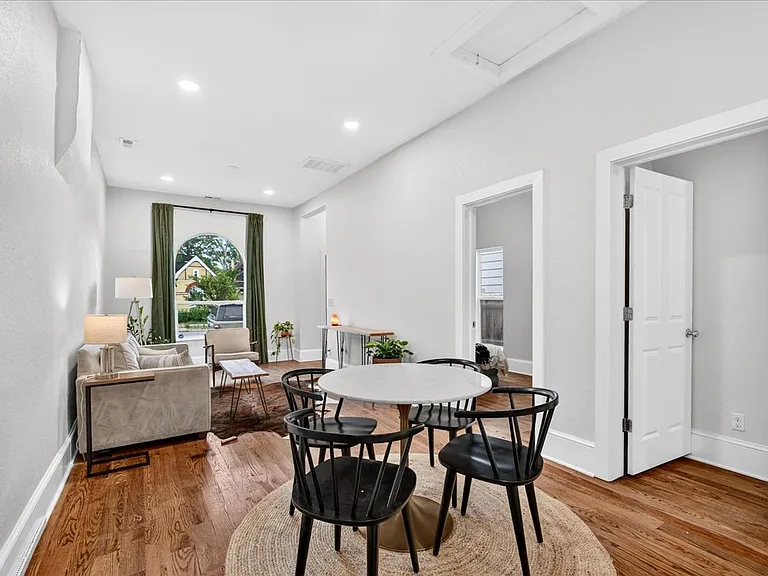 3777 N Franklin St — Photo 6