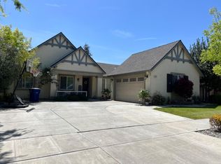 1630 Azalea St, Kingsburg, CA 93631