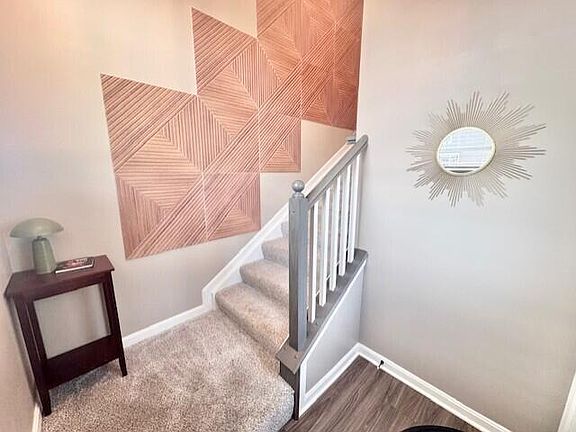 5th image of 2420 Arezzo St