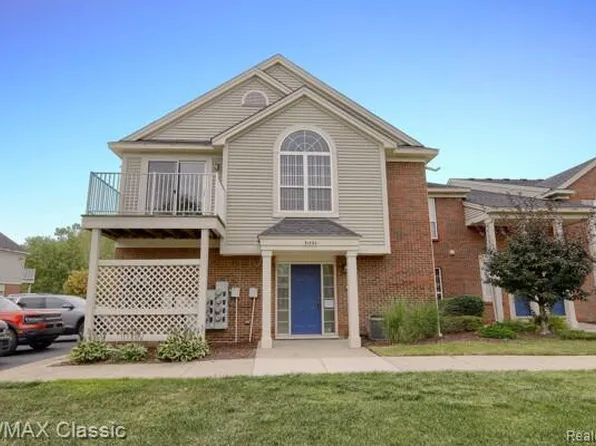 51592 Stern Ln, Chesterfield, MI 48051