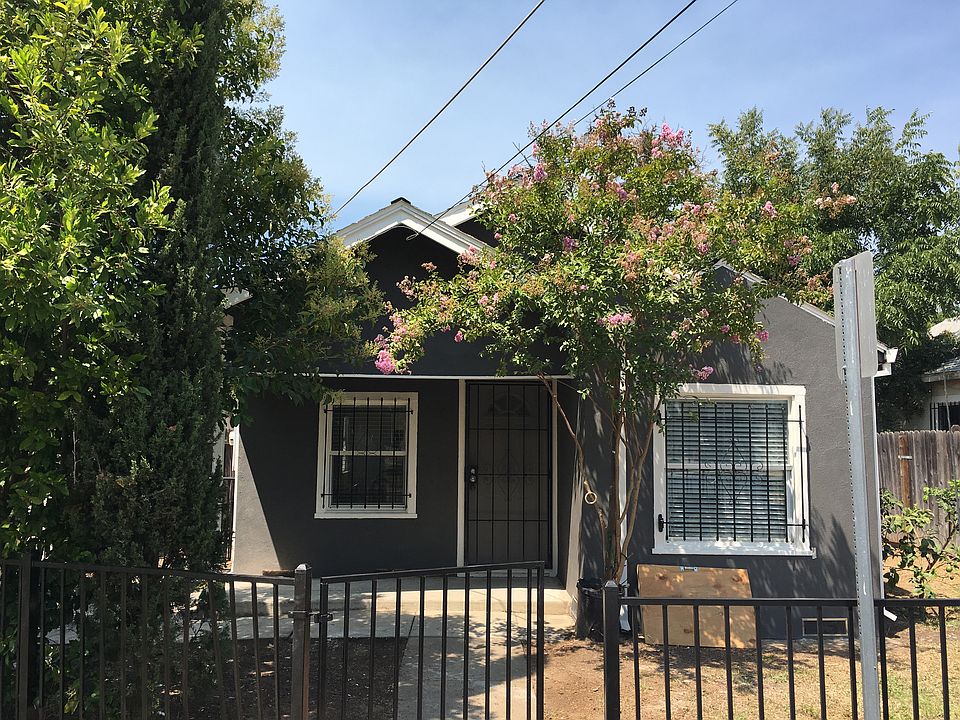 1st image of 4056 43rd St