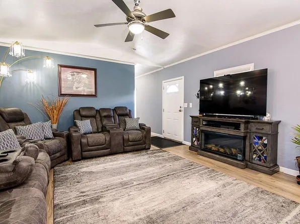 435 N 35th Ave #126, Greeley, CO 80631