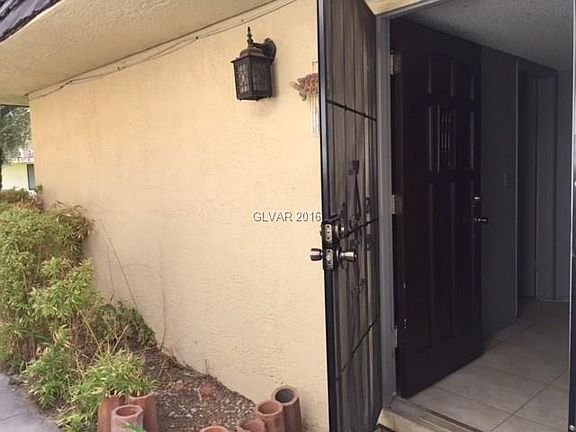 2nd image of 2740 Heritage Ct #N