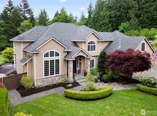 15827 33rd Avenue Ct E, Tacoma, WA 98446