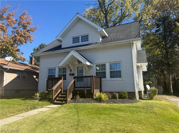 1139 Lexington Ave, Akron, OH 44310