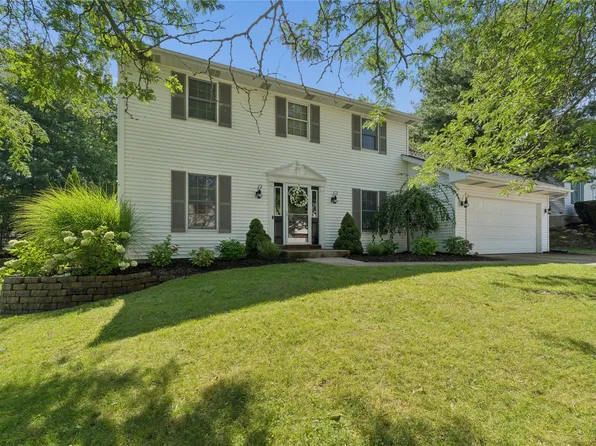 3141 Oakley Dr, Erie, PA 16506