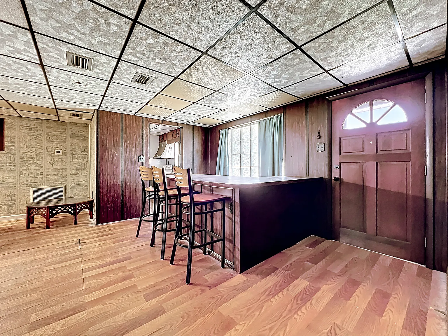 122 Eden Avenue - 1 — Photo 4