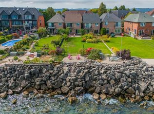 55 Edgewater Dr, Hamilton, ON L8E 4Z2