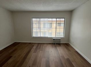 425-431 N. Holliston, Pasadena, CA 91106