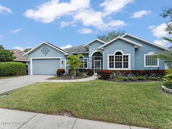 3rd image of 2566 Christopher Dr